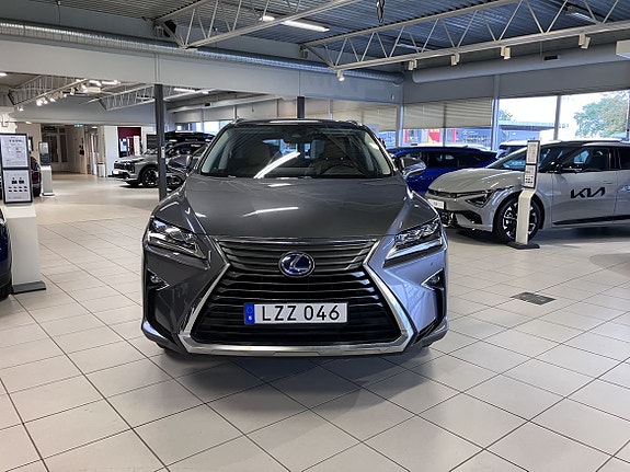 Lexus RX450h 2 of 22