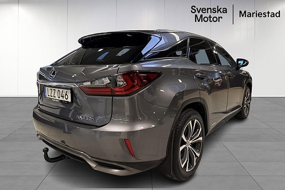 Lexus RX450h 4 of 5