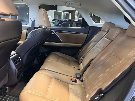 Lexus RX450h 11 of 22