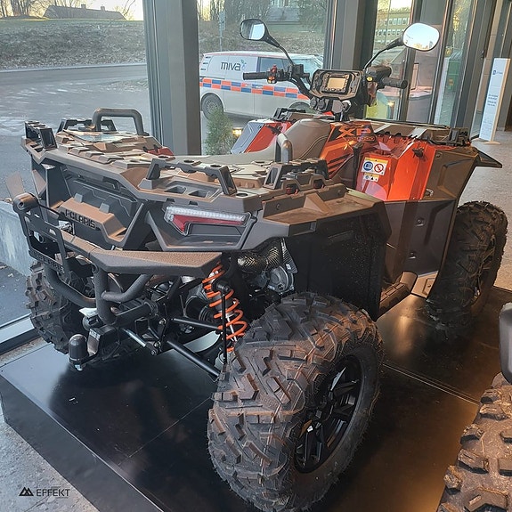 Polaris Sportsman XP S 1000 LE DEMO 3 of 4