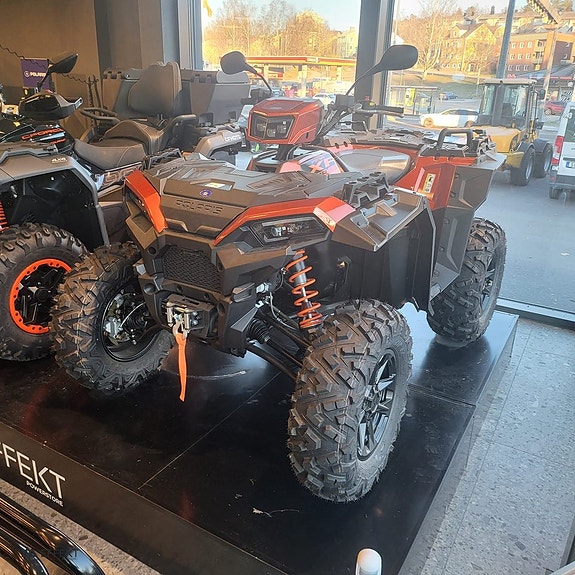 Polaris Sportsman XP S 1000 LE DEMO 2 of 4
