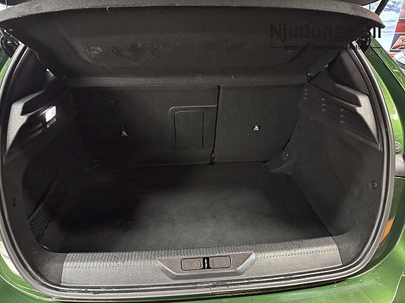 Peugeot 308 5 of 9