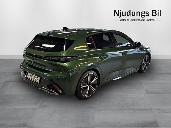 Peugeot 308 3 of 9