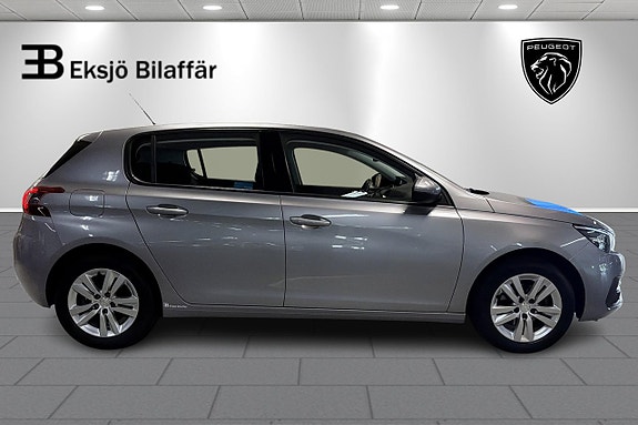 Peugeot 308 4 of 5