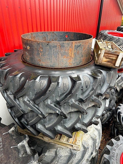 Dubbelmontage Kleber 20.8R42