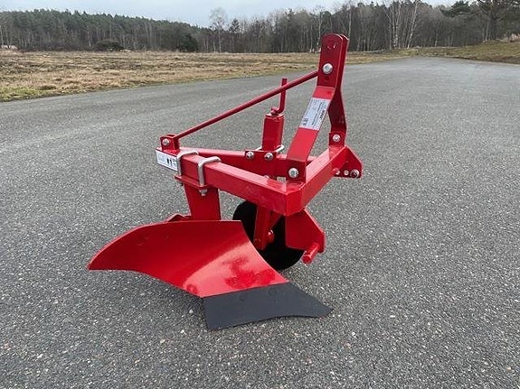 Enskärig plog till mindre traktorer