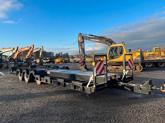 JPM Skogsmaskintrailer 30T