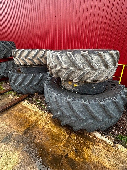 Dubbelmontage Trelleborg 650/65R42 & 480/70R30