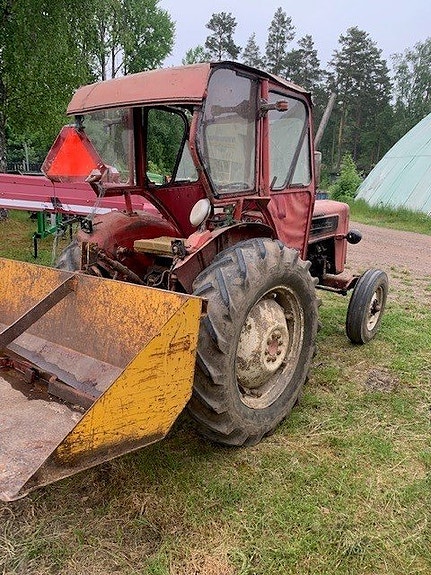 Traktor McCormick International 5 of 5