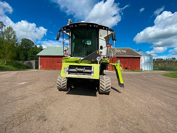 CLAAS Lexion 760 2 of 24