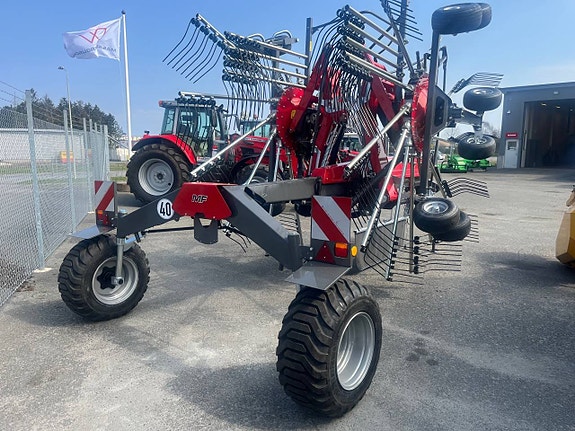 DEMO Massey Ferguson RK 922 TRC Gen2 strängläggare 379 000:- 4 of 4