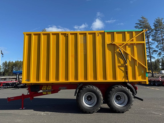Hakarps - 26 tons ensilage kärra 710/50R26,5" växelflak 6 of 12