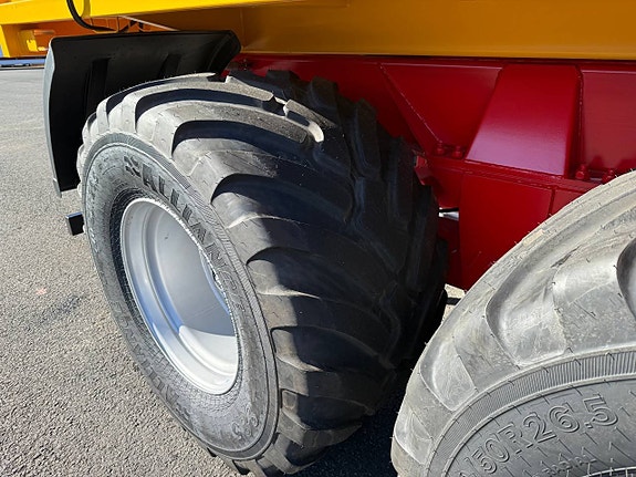 Hakarps - 26 tons ensilage kärra 710/50R26,5" växelflak 11 of 12