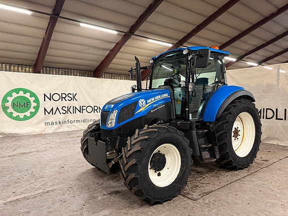 New Holland T5