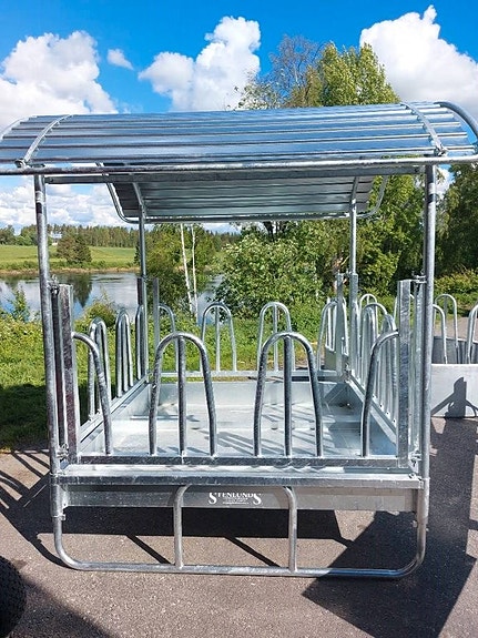 Foderhäckar och Stängselstolpar mm