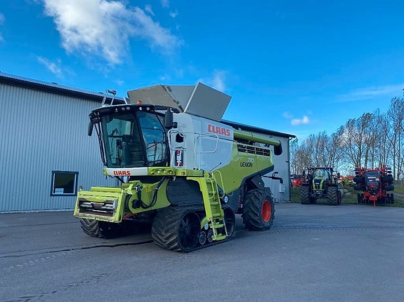 CLAAS Lexion 770 TT 2 of 13