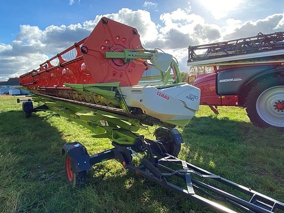 CLAAS Lexion 770 TT 11 of 13