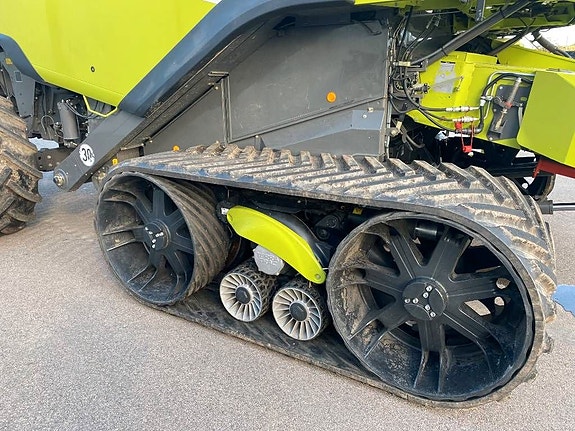 CLAAS Lexion 770 TT 6 of 13