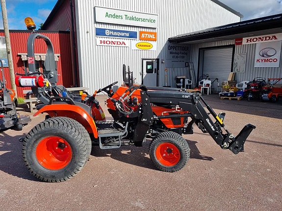 Kubota Traktor 3 of 5