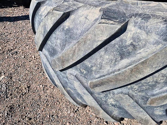 Michelin AxioBib IF 620/75-R30 4 of 4