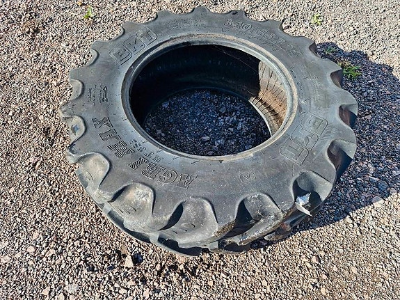 BKT Agrimax 340/85-R24 3 of 5
