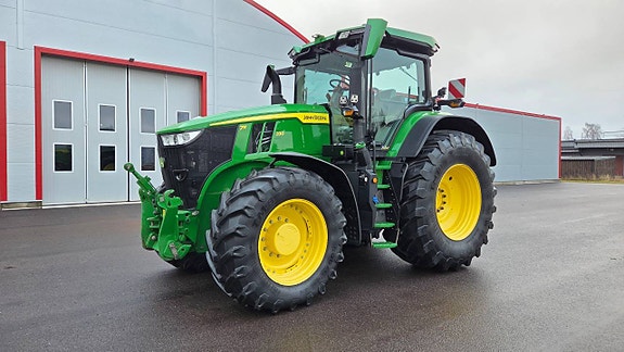 John Deere 7r