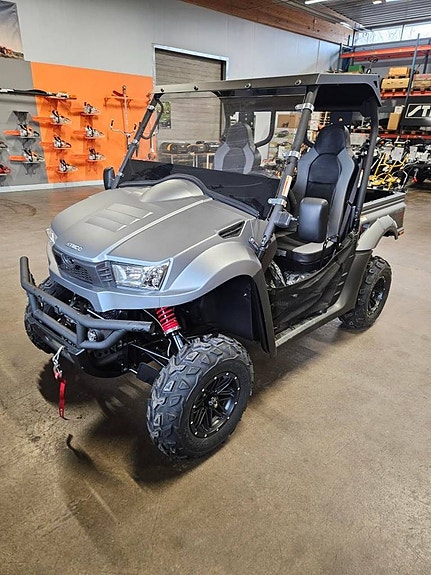 Kymco UXV700 UTV 2 of 8