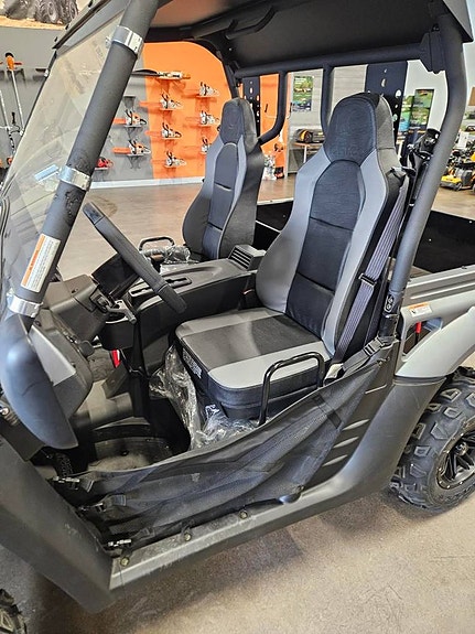 Kymco UXV700 UTV 4 of 8