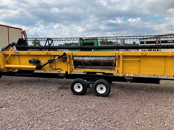 New Holland CX 8080 Elevation 16 of 19