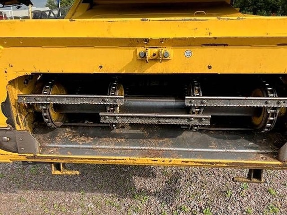 New Holland CX 8080 Elevation 9 of 19