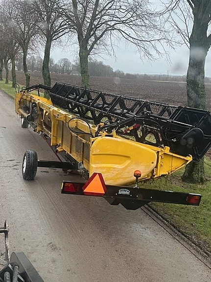 New Holland CR 9090 10 of 12