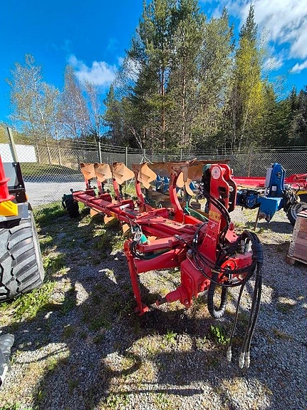 Kverneland ES-85 5-skärig växelplog.