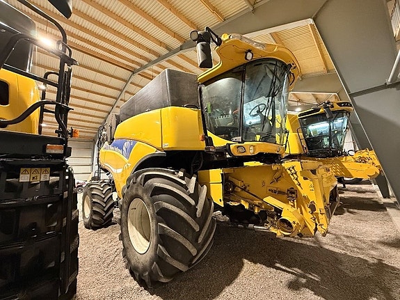 New Holland CR 9080