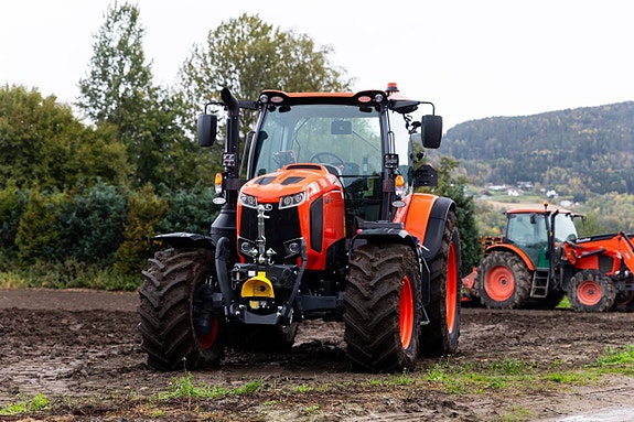 Kubota m6 121-141hk 4 of 12