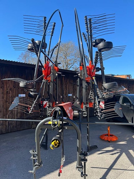 Kubota RA2064M  Strängare dubbelrotor, buren