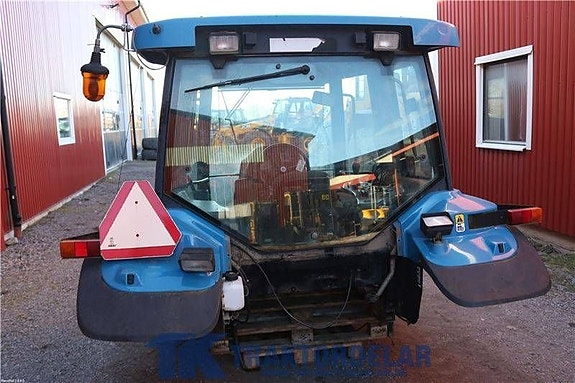 New Holland 8870 4 of 6