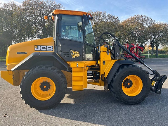 JCB 413S