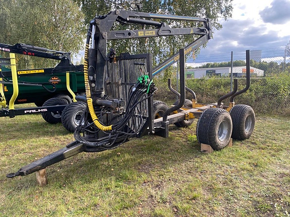 Mowi 10 tons skogsvagn med 300 kran