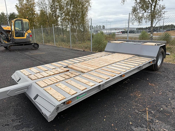 Hakarps - Maskintrailer / Maskinkärra