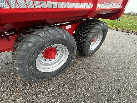 MAC GP12 11 of 17