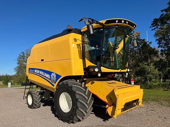 New Holland TC 5