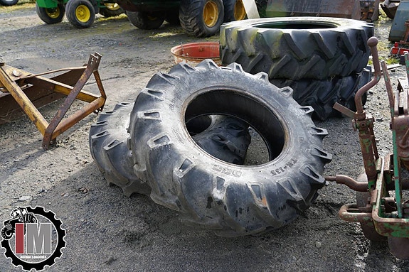 Traktordäck 14,9-24 BKT Pris/st