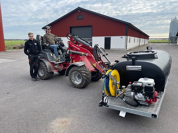 Älvestad-Tanken Vattenplattform 1200L med högtryckstvätt 3 of 4