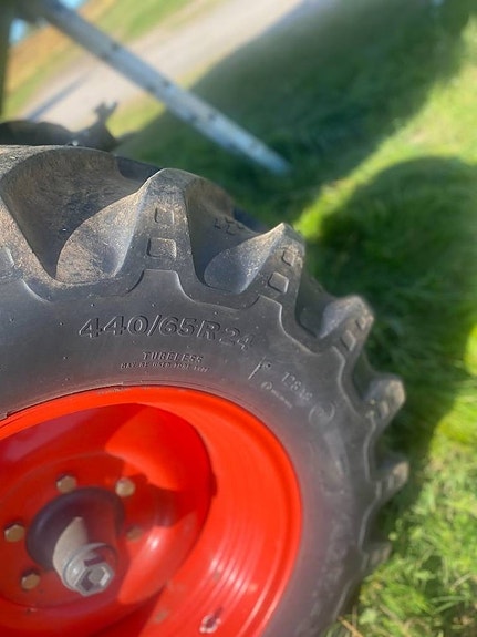 CLAAS Avero 240 9 of 10