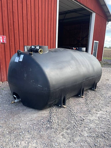 Uthyres flyttbar vattentank 6000 liter Älvestad-Tanken 2 of 8