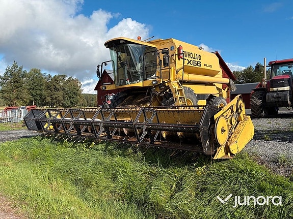 New Holland TX66