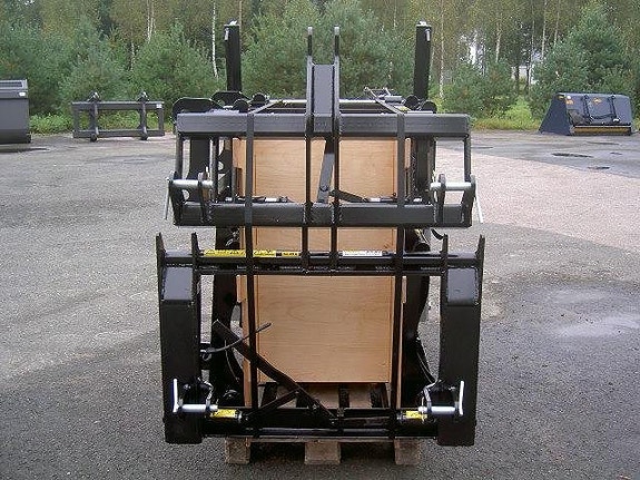 Redskapsfästen,Adapters från Bala Agri AB 4 of 6