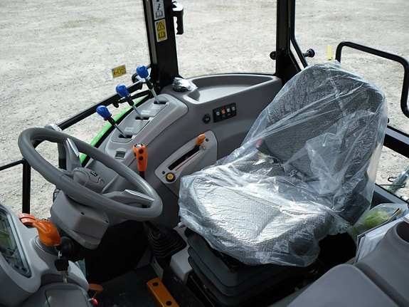 Deutz Fahr 5080 D 6 of 7