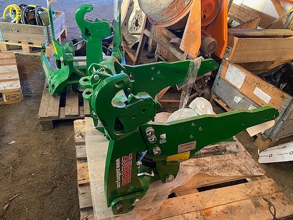 Kampanj Ny Zuidbergs frontlyft John Deere 3 of 4