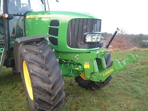 John Deere 6105R